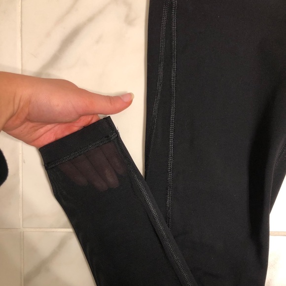 Aritzia TNA Atmosphere Mesh Leggings - Picture 5 of 5